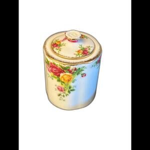 Royal Albert Old Country Roses Tea Caddie